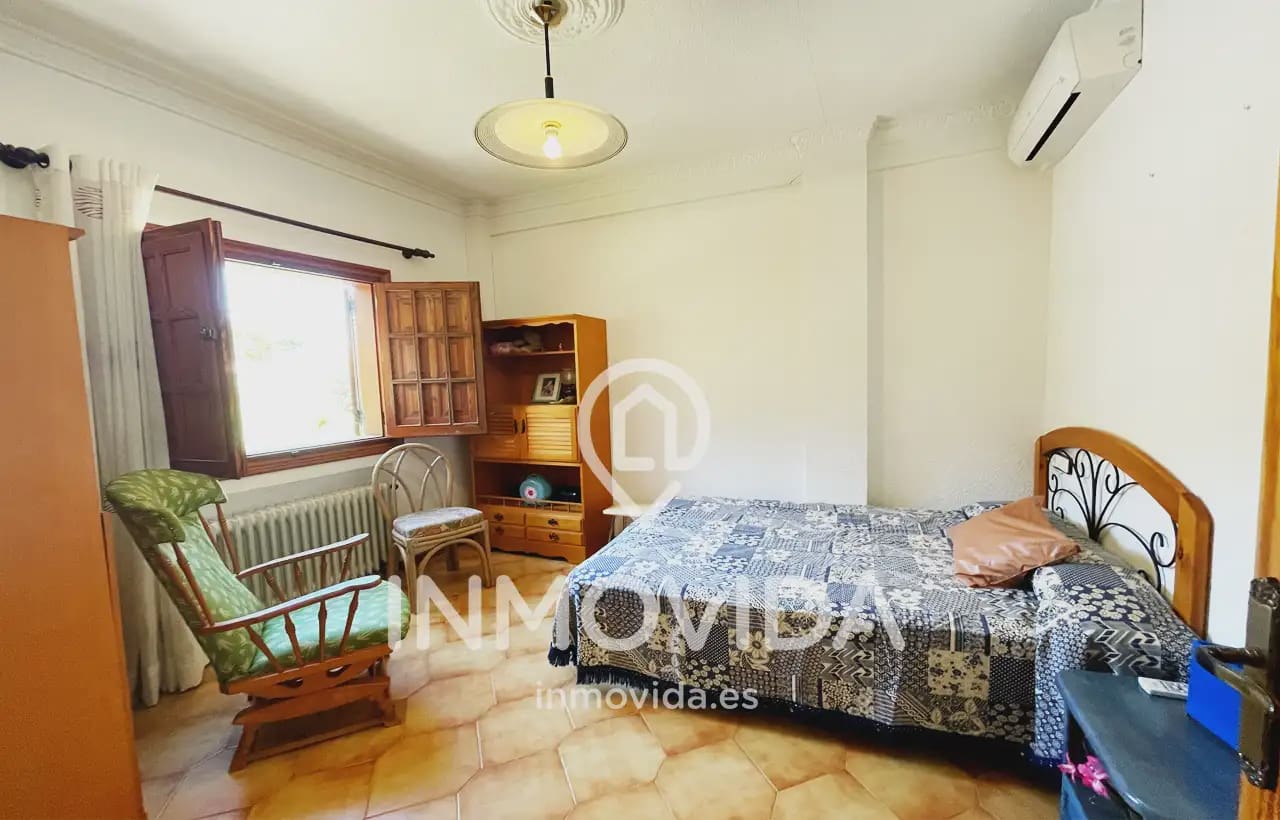 6 bedroom Villa for sale in Moixent with pool garage - € 395,000 (Ref: 9879316)