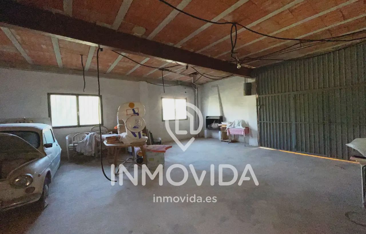 6 bedroom Villa for sale in Moixent with pool garage - € 395,000 (Ref: 9879316)