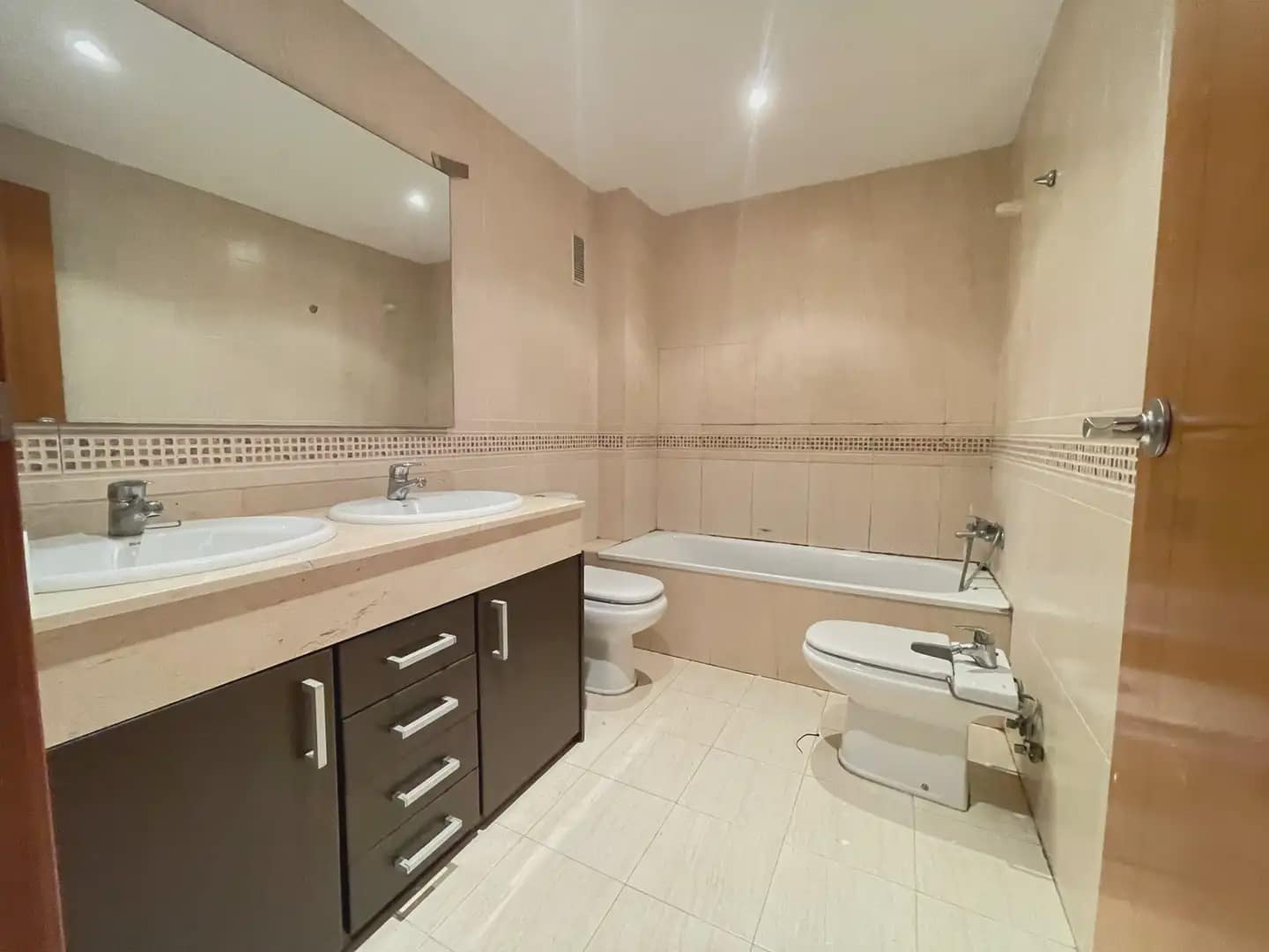 4 chambre Appartement à vendre à Xativa avec piscine garage - 249 900 € (Ref: 9879320)