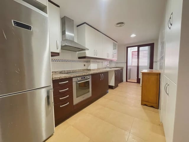 4 chambre Appartement à vendre à Xàtiva avec piscine garage - 249 900 € (Ref: 9879320)