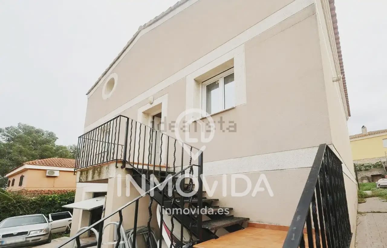 3 soveværelse Villa til salg i Montroy med garage - € 225.000 (Ref: 9879326)