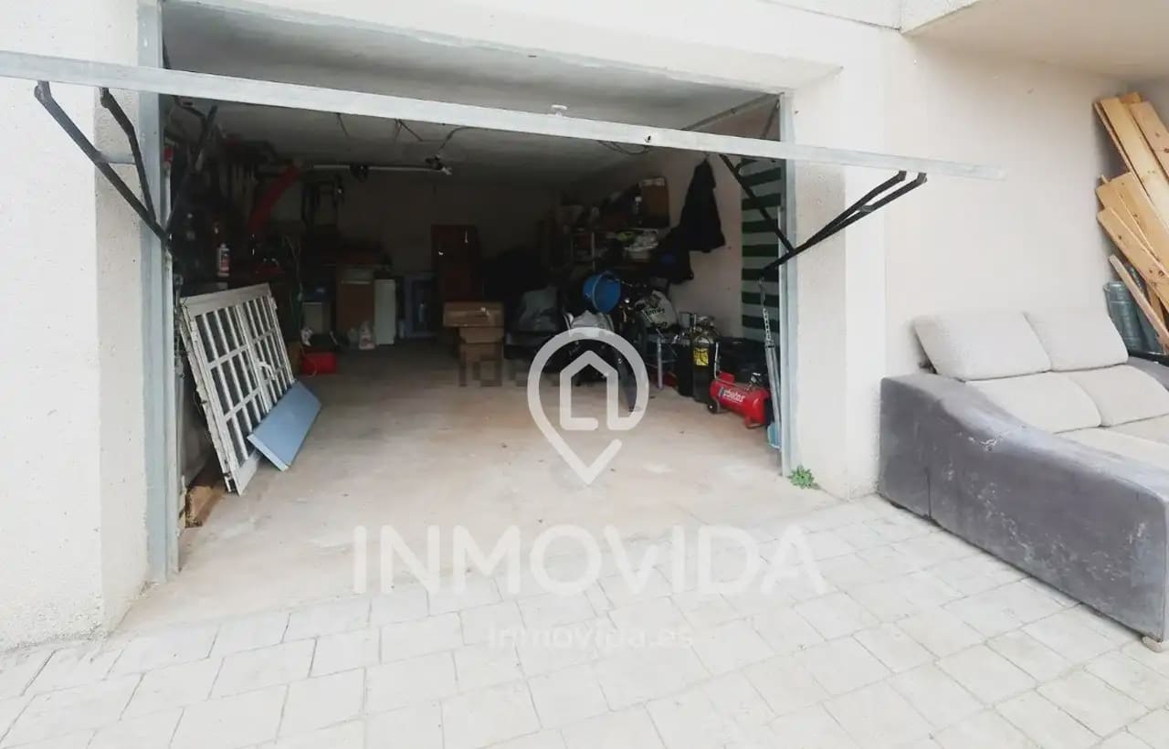 3 soveværelse Villa til salg i Montroy med garage - € 225.000 (Ref: 9879326)