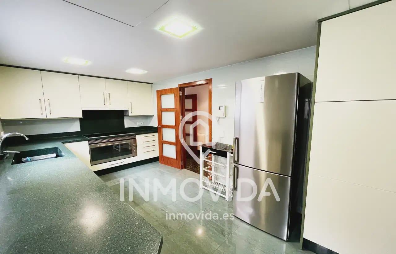 3 chambre Appartement à vendre à Valence ville - 820 000 € (Ref: 9880314)