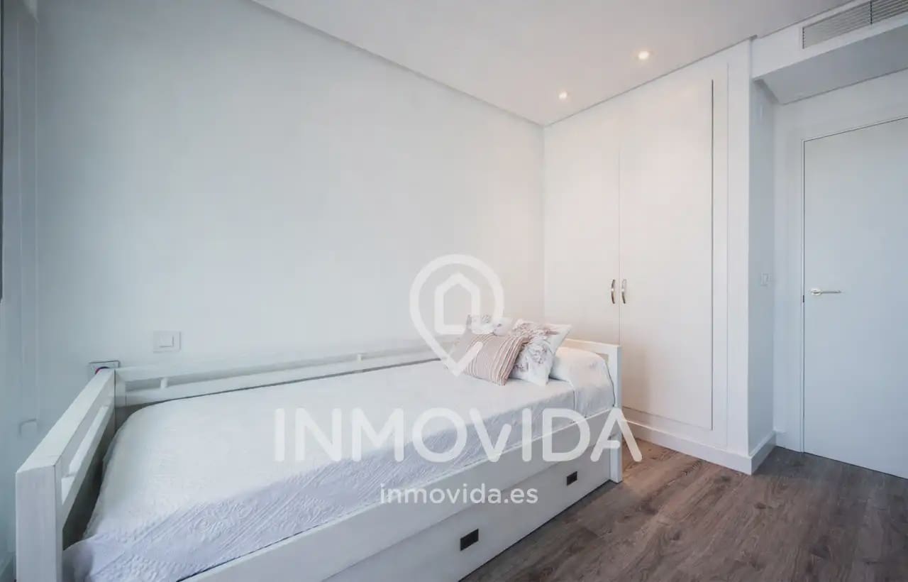 2 bedroom Penthouse for sale in Oliva with pool garage - € 420,000 (Ref: 9890742)