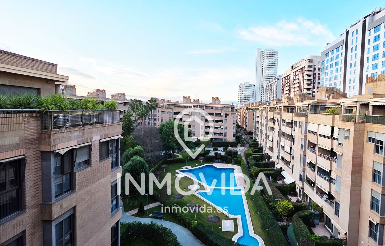 3 quarto Penthouse para venda em Valencia cidade com piscina garagem - 998 000 € (Ref: 9893118)