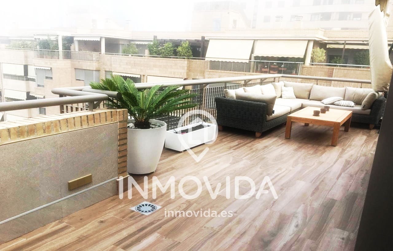 3 quarto Penthouse para venda em Valencia cidade com piscina garagem - 998 000 € (Ref: 9893118)