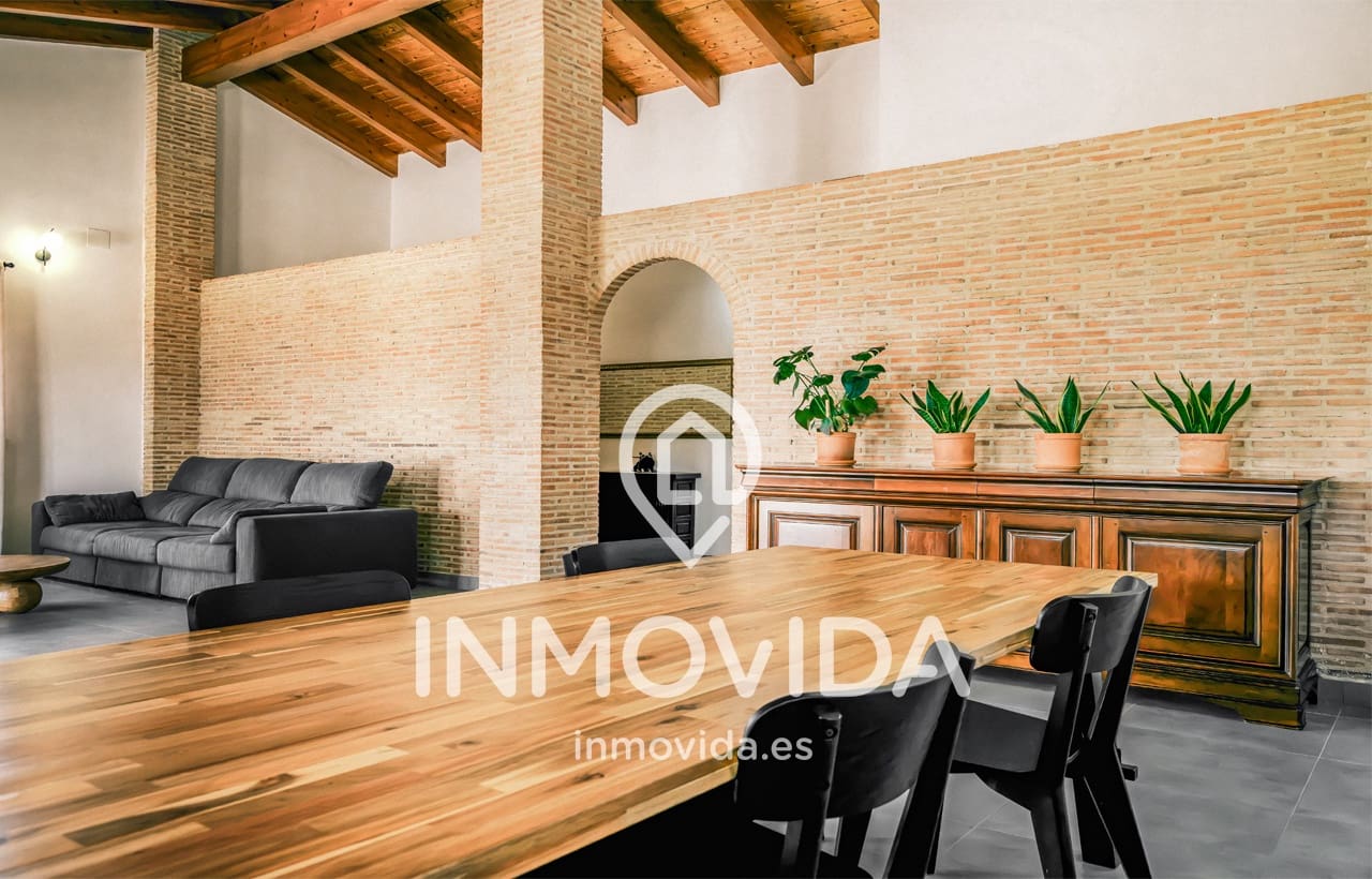 3 bedroom Villa for sale in L'Enova with pool garage - € 265,000 (Ref: 9975952)