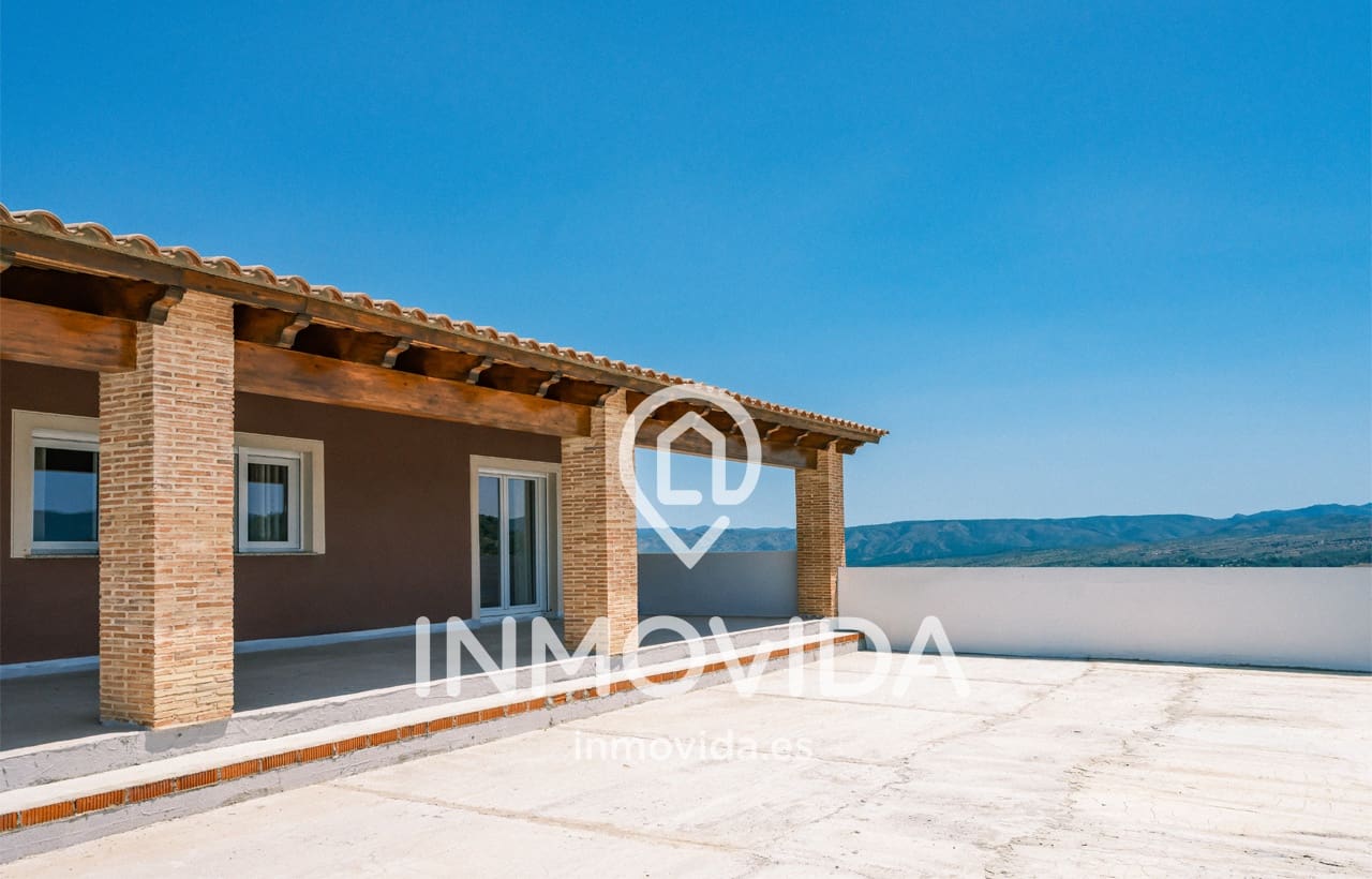3 bedroom Villa for sale in L'Enova with pool garage - € 265,000 (Ref: 9975952)