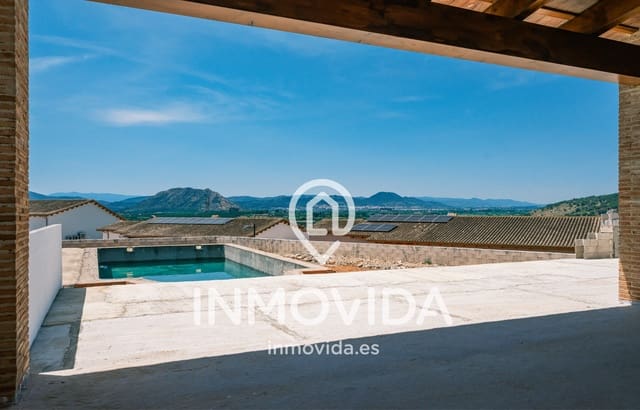 Chalet de 3 habitaciones en L'Enova en venta con piscina garaje - 265.000 € (Ref: 9975952)