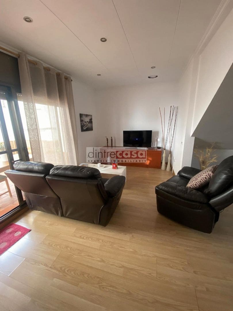 Pareado de 5 habitaciones en Tordera en venta - 256.000 € (Ref: 9552785)