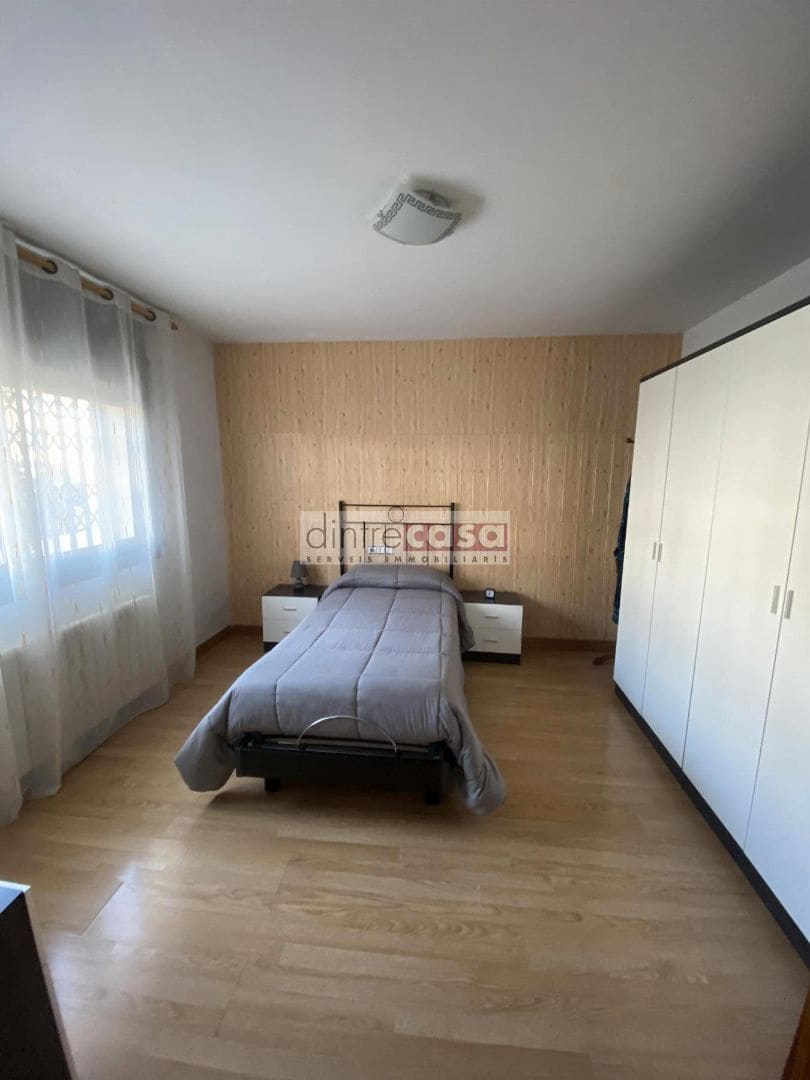 Pareado de 5 habitaciones en Tordera en venta - 256.000 € (Ref: 9552785)