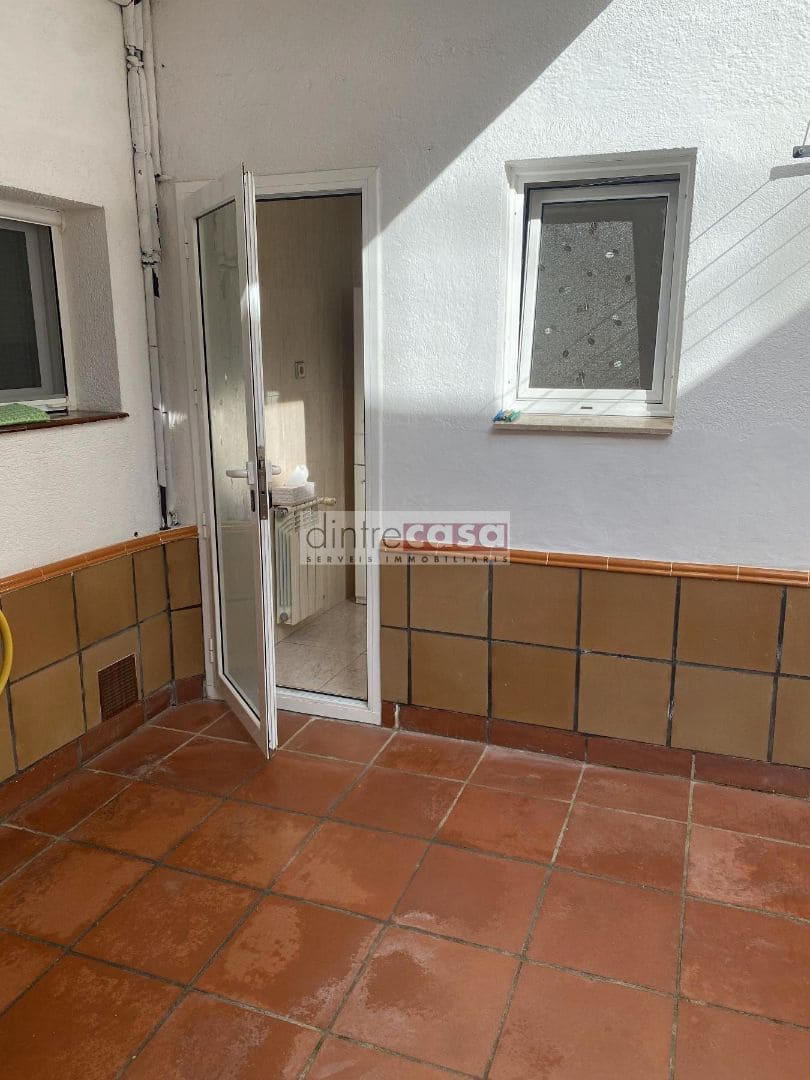 Pareado de 5 habitaciones en Tordera en venta - 256.000 € (Ref: 9552785)
