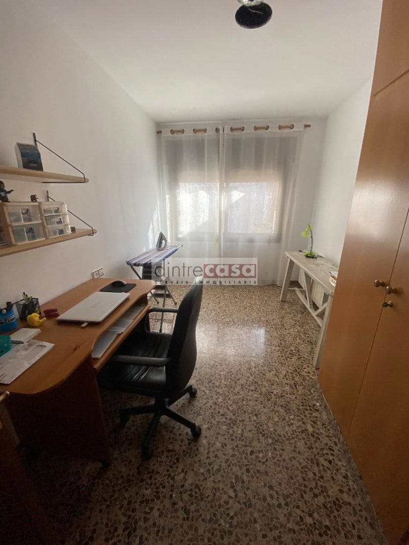 Pareado de 5 habitaciones en Tordera en venta - 256.000 € (Ref: 9552785)