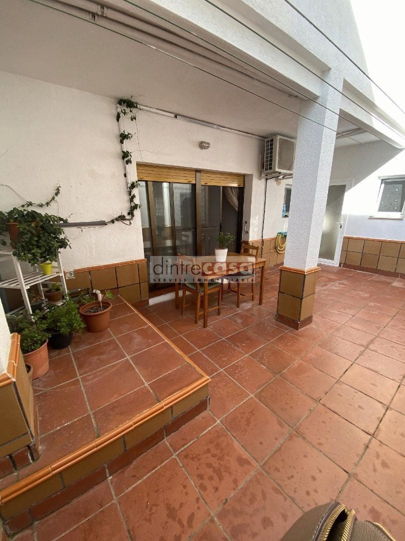 Pareado de 5 habitaciones en Tordera en venta - 256.000 € (Ref: 9552785)