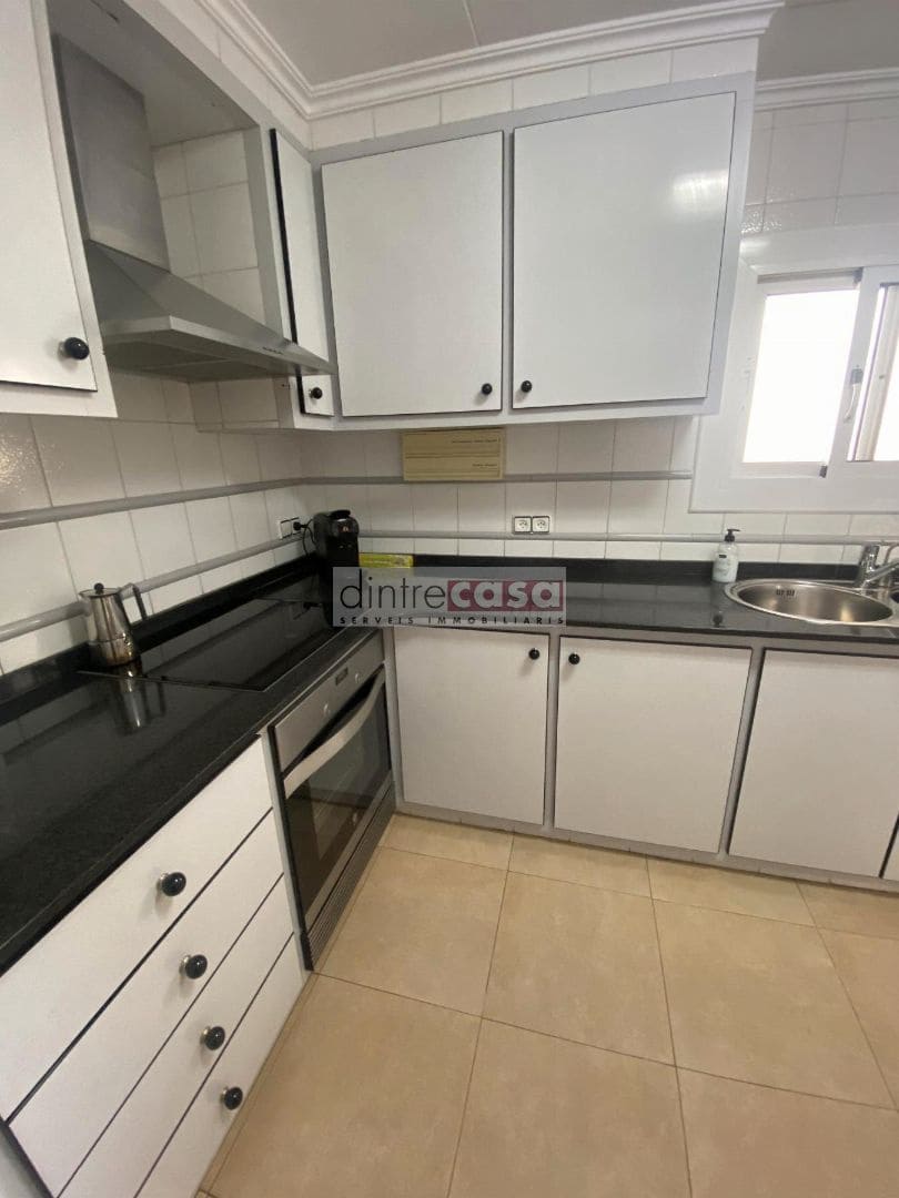 Pareado de 5 habitaciones en Tordera en venta - 256.000 € (Ref: 9552785)