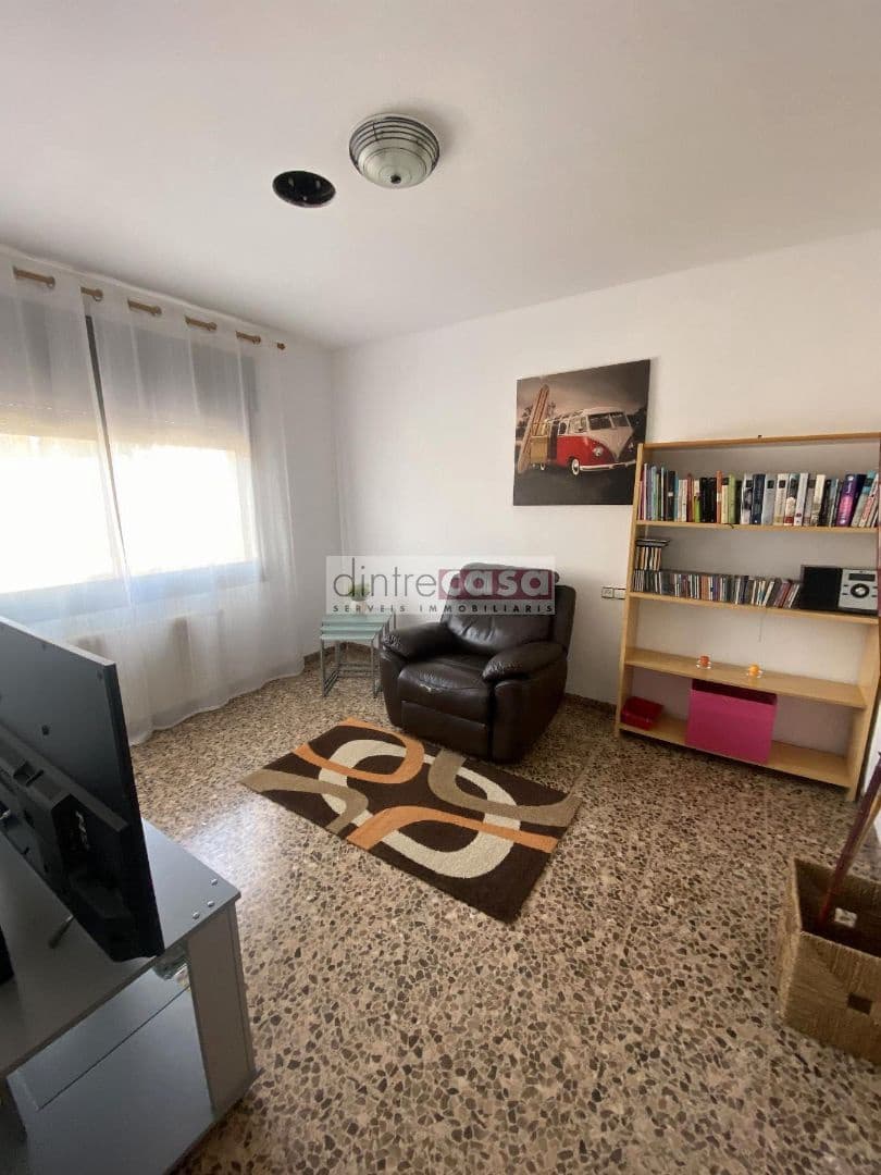 Pareado de 5 habitaciones en Tordera en venta - 256.000 € (Ref: 9552785)