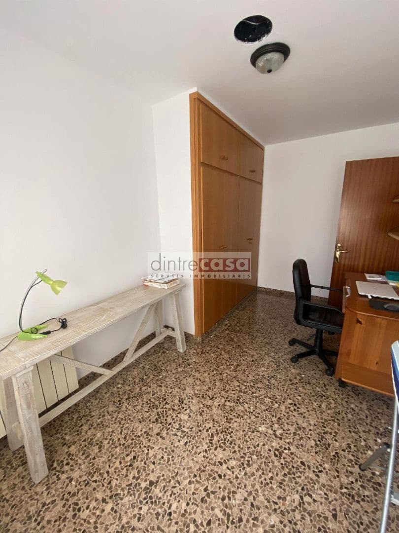 Pareado de 5 habitaciones en Tordera en venta - 256.000 € (Ref: 9552785)