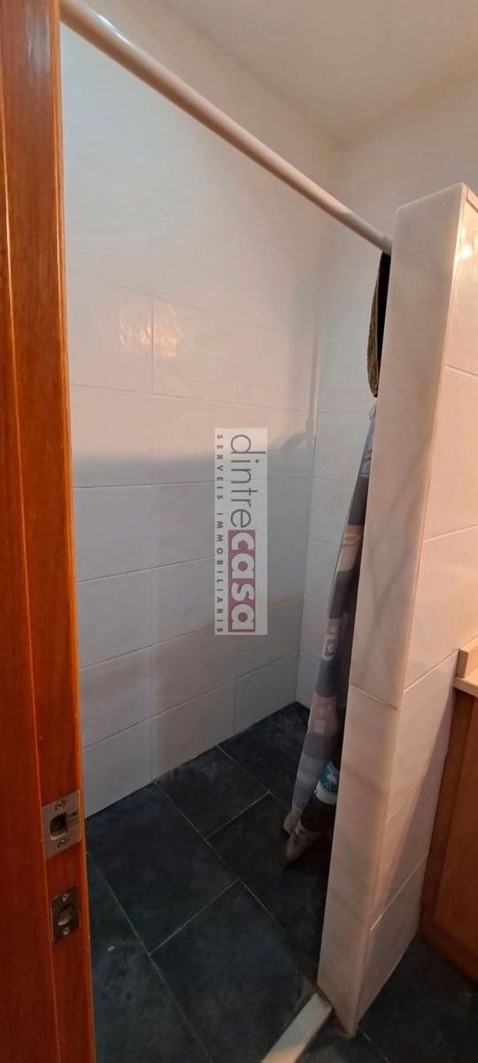 5 bedroom Villa for sale in Vidreres with pool garage - € 345,000 (Ref: 9552787)