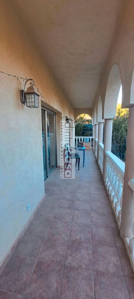 5 bedroom Villa for sale in Vidreres with pool garage - € 345,000 (Ref: 9552787)