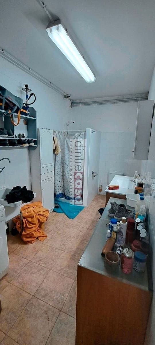 5 bedroom Villa for sale in Vidreres with pool garage - € 345,000 (Ref: 9552787)