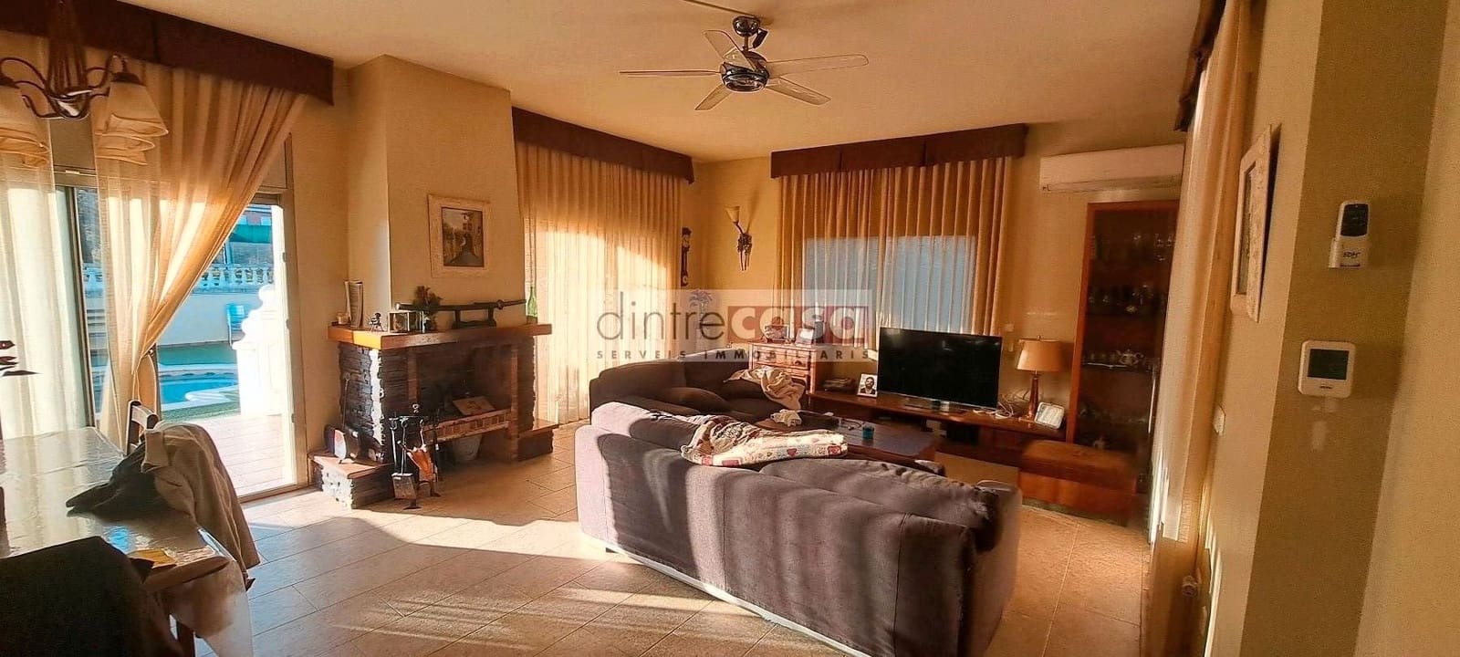 5 bedroom Villa for sale in Vidreres with pool garage - € 345,000 (Ref: 9552787)