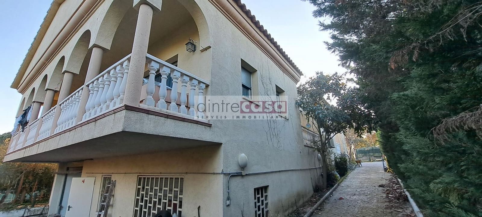 5 bedroom Villa for sale in Vidreres with pool garage - € 345,000 (Ref: 9552787)