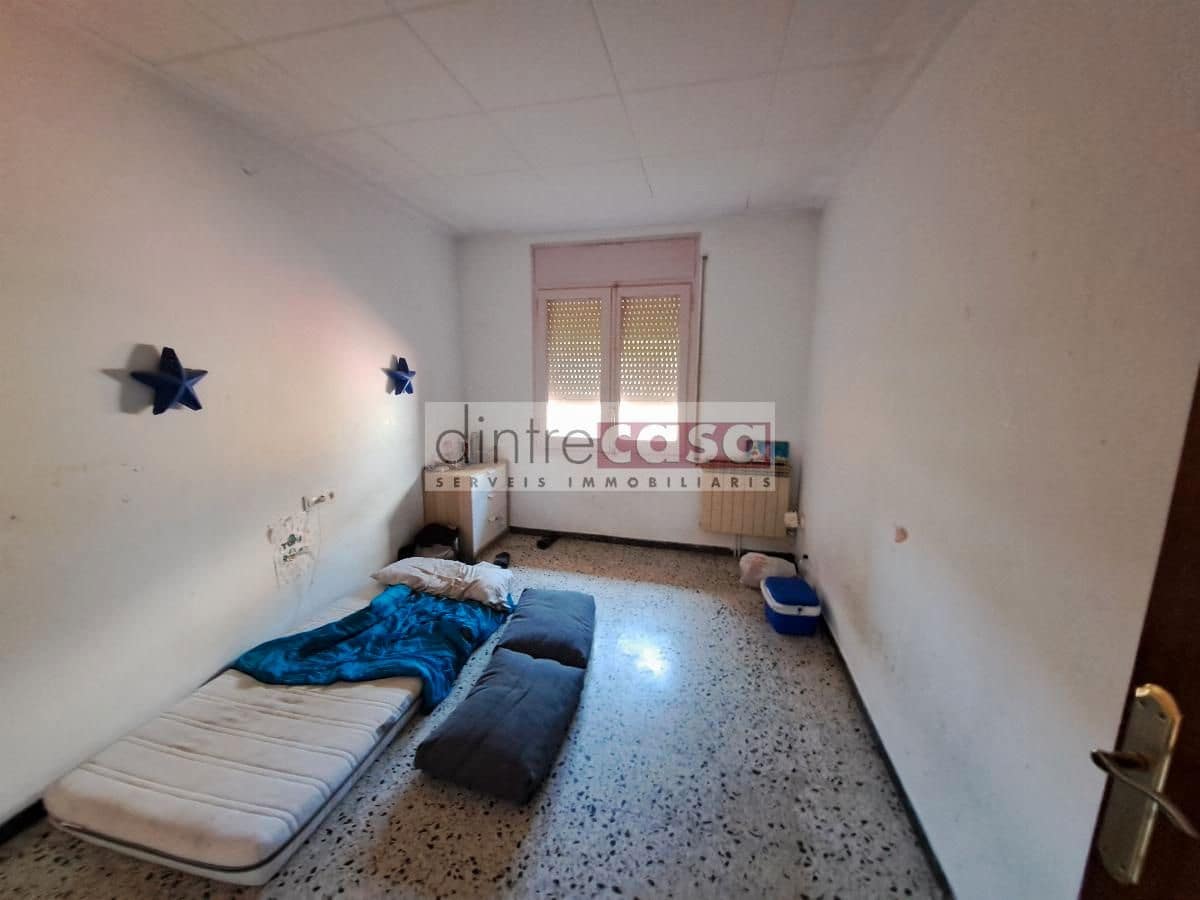 Chalet de 4 habitaciones en Tordera en venta con garaje - 240.000 € (Ref: 9552788)