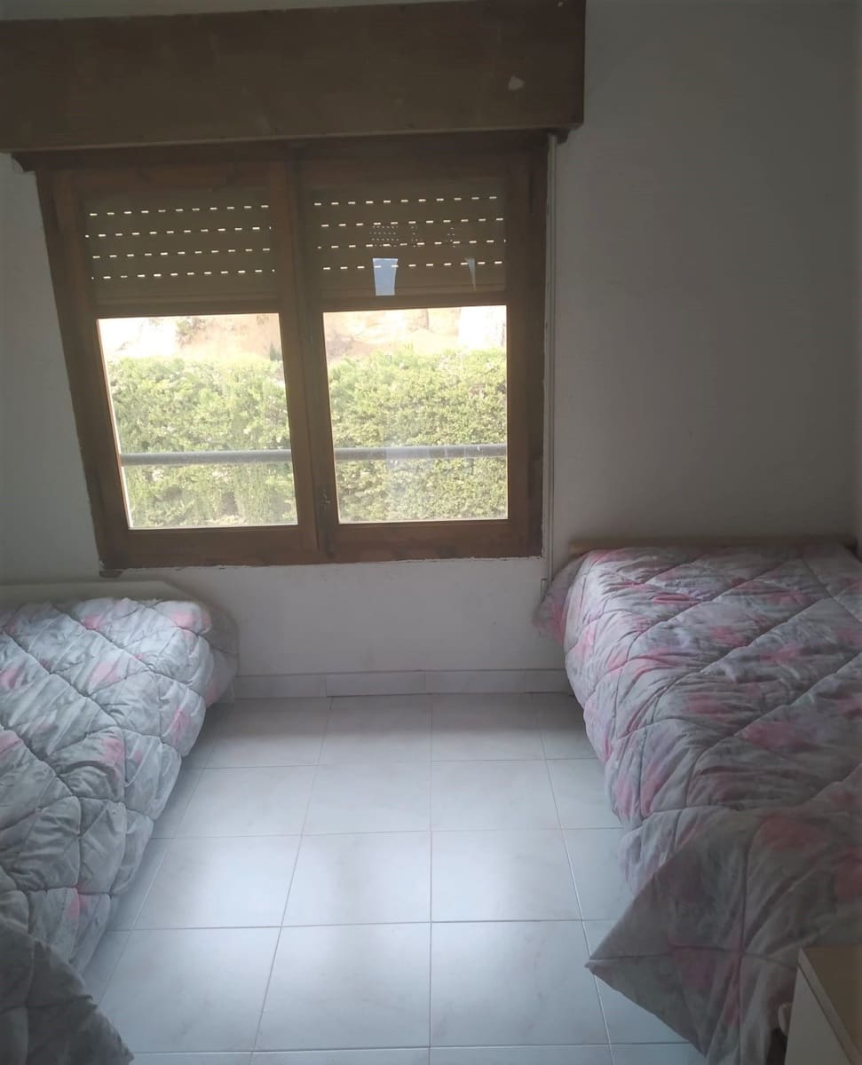 8 soveværelse Finca/Landehus til salg i Tordera med garage - € 250.000 (Ref: 9552800)