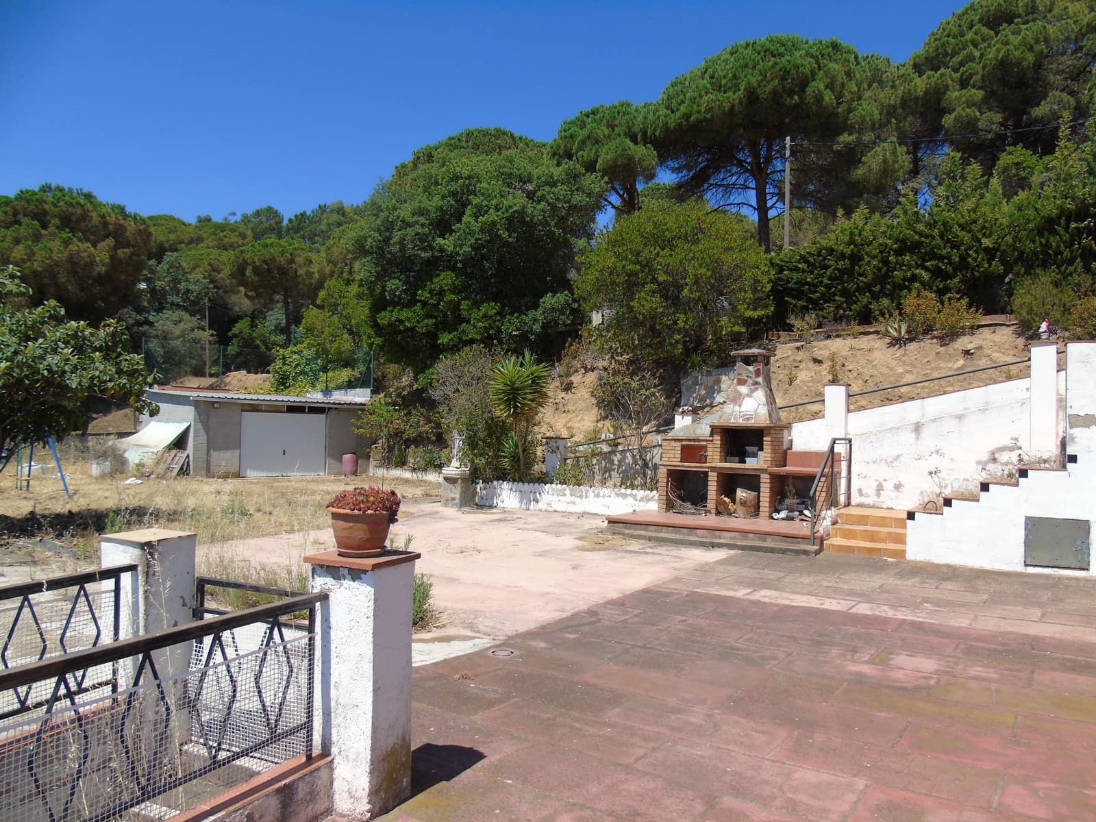 8 soveværelse Finca/Landehus til salg i Tordera med garage - € 250.000 (Ref: 9552800)