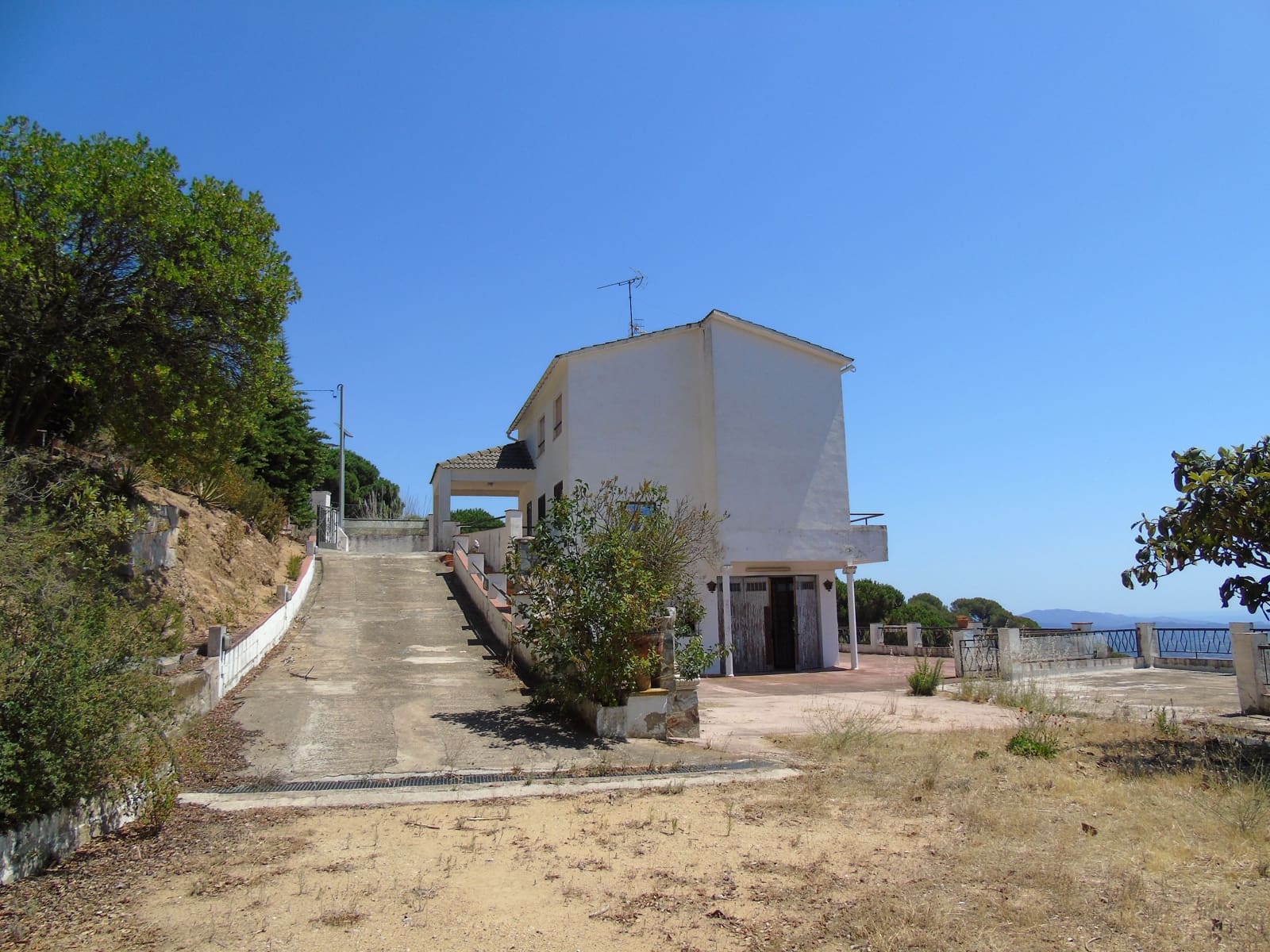 8 soveværelse Finca/Landehus til salg i Tordera med garage - € 250.000 (Ref: 9552800)