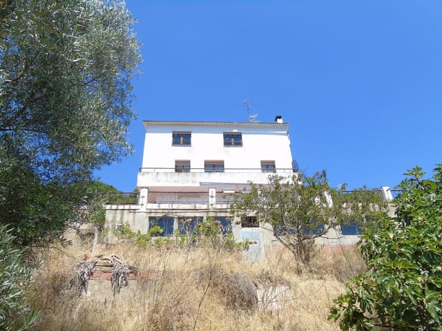 8 soveværelse Finca/Landehus til salg i Tordera med garage - € 250.000 (Ref: 9552800)