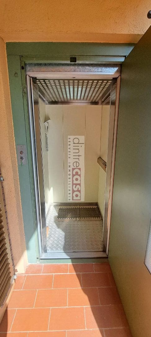 8 soverom Hus til salgs i Tordera med garasje - € 380 000 (Ref: 9552804)