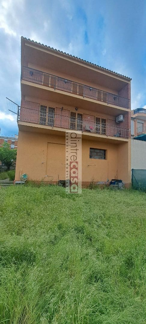 8 soverom Hus til salgs i Tordera med garasje - € 380 000 (Ref: 9552804)