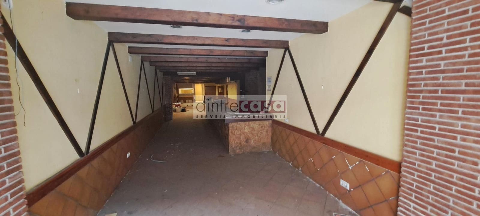 Commercial for rent in Tordera - € 1,000 (Ref: 9552807)