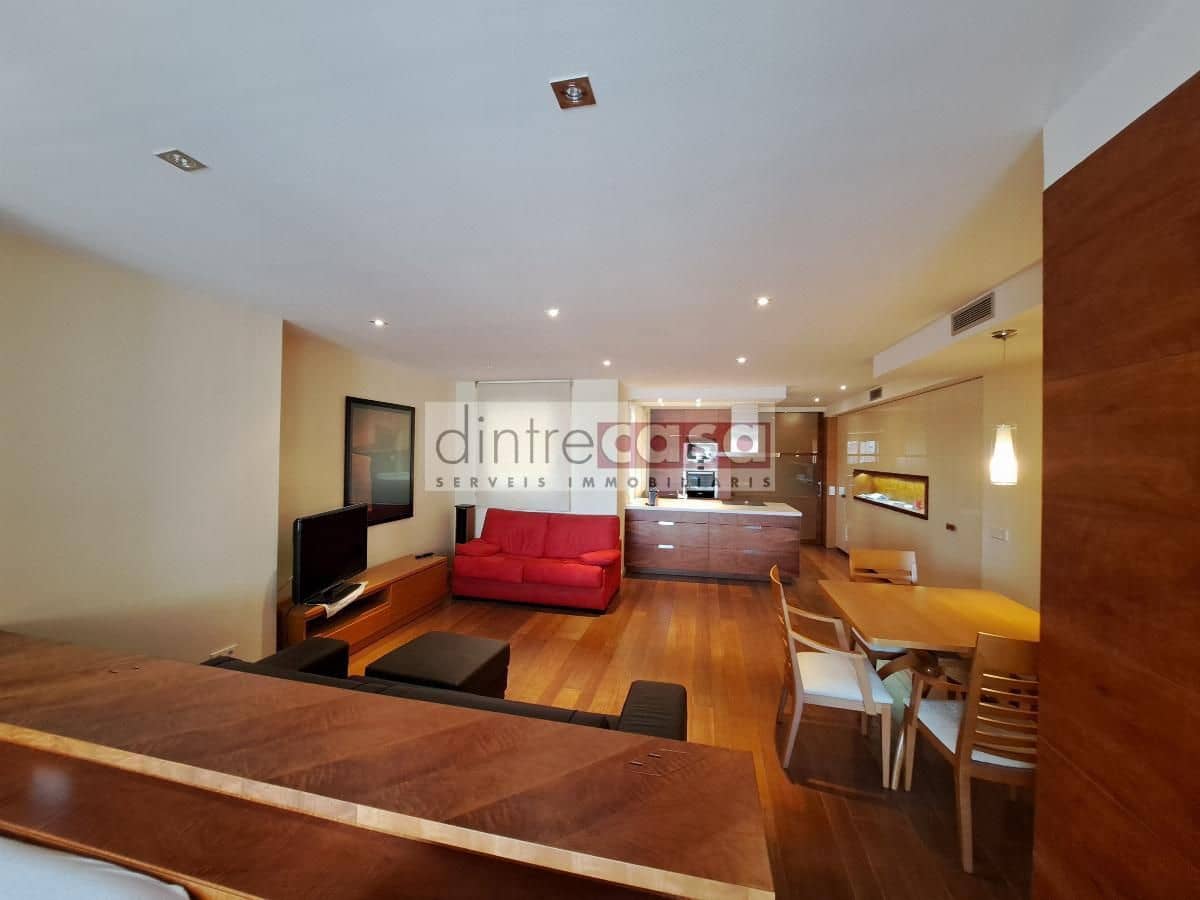 Loft til salg i Barcelona by - € 630.000 (Ref: 9552808)
