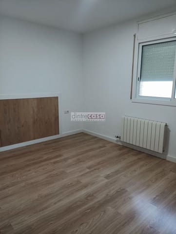 Piso de 3 habitaciones en Tordera en venta - 159.000 € (Ref: 9552814)