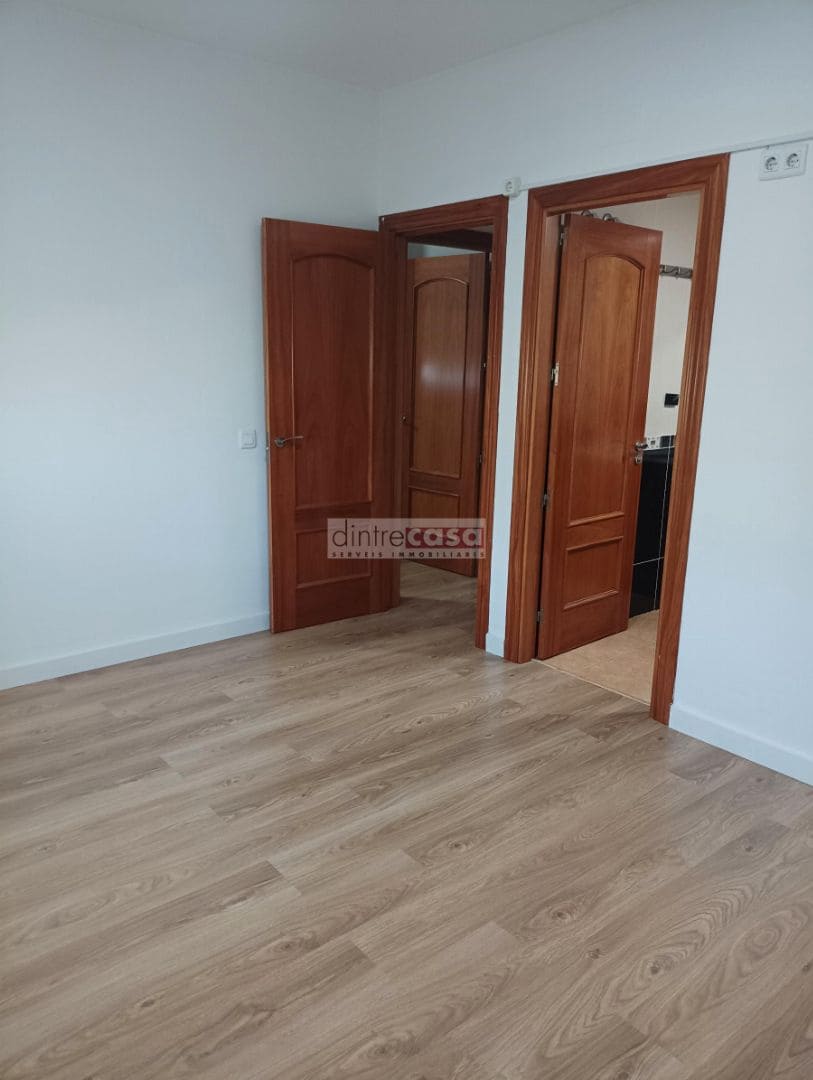 Piso de 3 habitaciones en Tordera en venta - 159.000 € (Ref: 9552814)