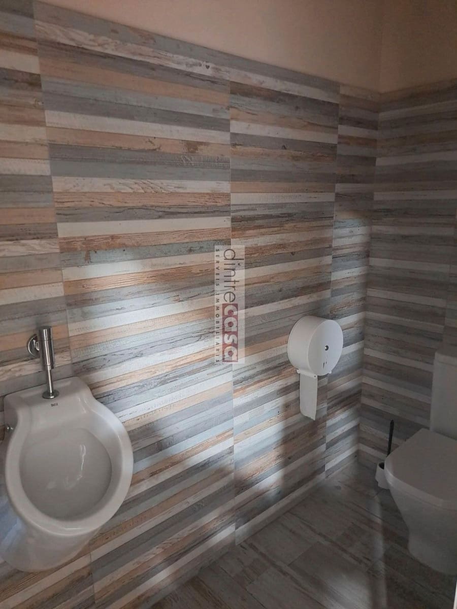 Kaupallinen myytävänä paikassa Malgrat de Mar - 300 000 € (Ref: 9552823)