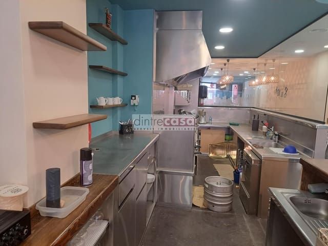 Kaupallinen myytävänä paikassa Malgrat de Mar - 300 000 € (Ref: 9552823)