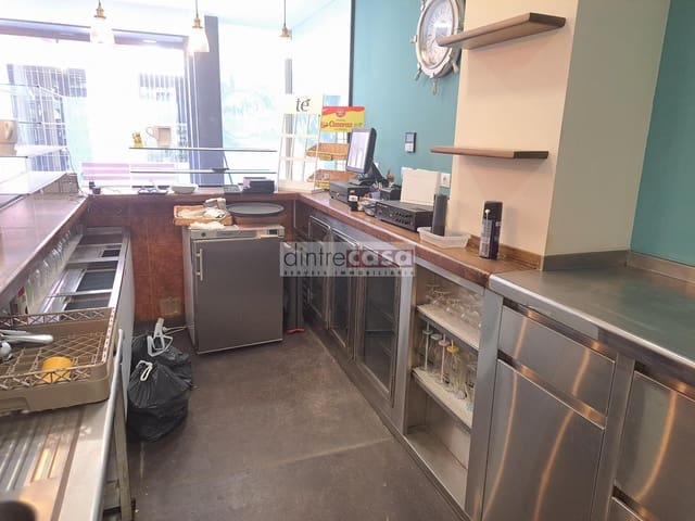 Kaupallinen myytävänä paikassa Malgrat de Mar - 300 000 € (Ref: 9552823)