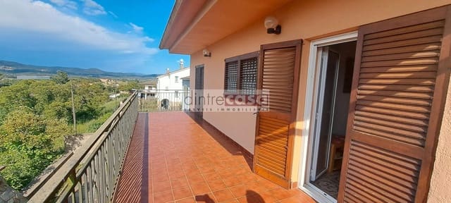 4 makuuhuone Huvila myytävänä paikassa Palafolls mukana 
autotalli - 340 000 € (Ref: 9552824)