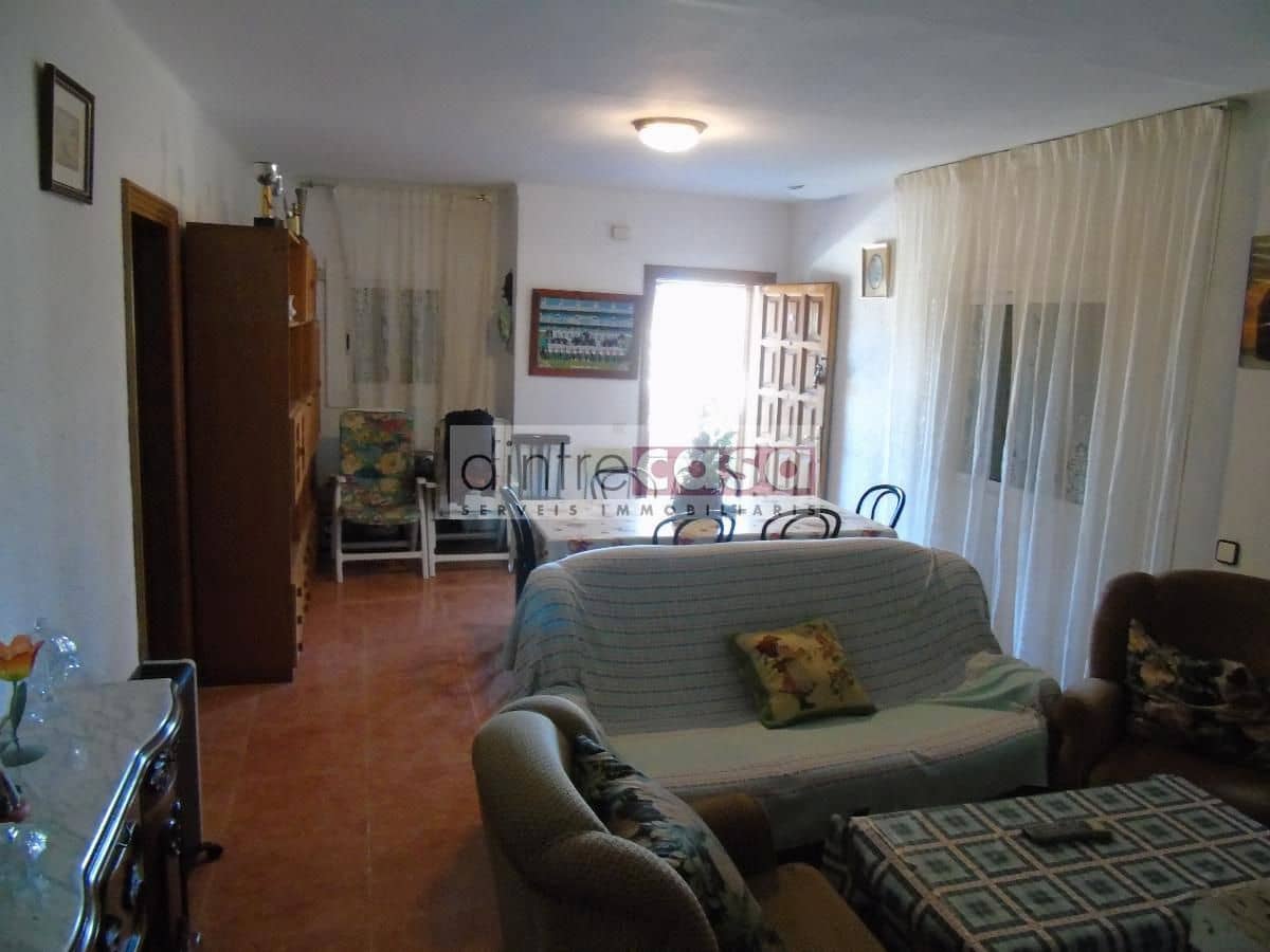 5 soveværelse Villa til salg i Macanet de la Selva med garage - € 250.000 (Ref: 9552827)