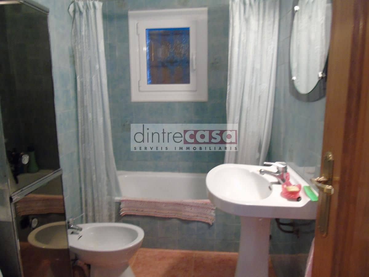 5 soveværelse Villa til salg i Macanet de la Selva med garage - € 250.000 (Ref: 9552827)