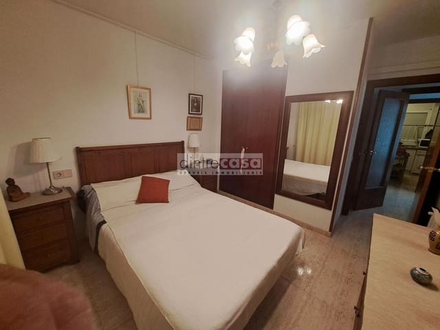 Piso de 3 habitaciones en Tordera en venta con garaje - 200.000 € (Ref: 9552831)