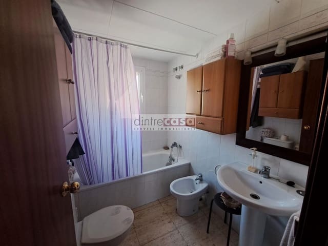 Piso de 3 habitaciones en Tordera en venta con garaje - 200.000 € (Ref: 9552831)