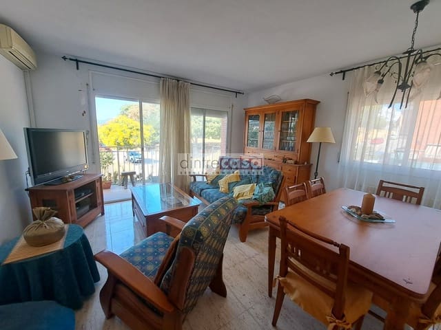 Piso de 3 habitaciones en Tordera en venta con garaje - 200.000 € (Ref: 9552831)