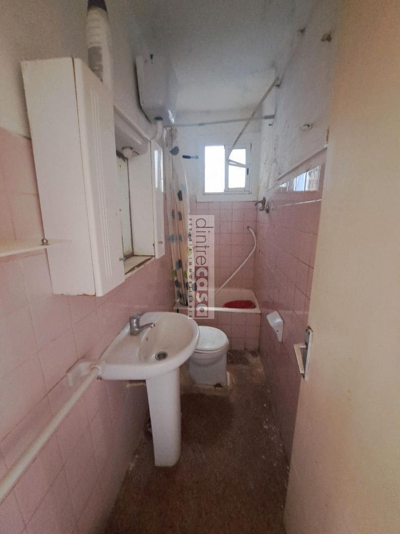 2 bedroom Flat for sale in Blanes - € 98,000 (Ref: 9552833)