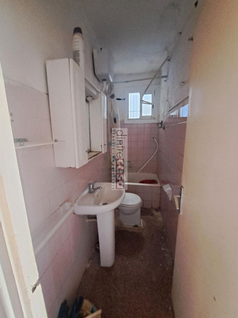 2 bedroom Flat for sale in Blanes - € 98,000 (Ref: 9552833)