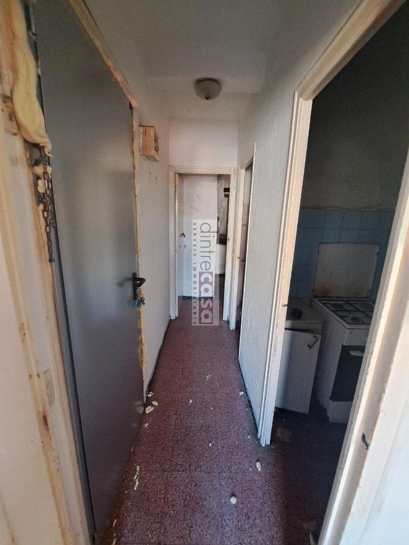 2 bedroom Flat for sale in Blanes - € 98,000 (Ref: 9552833)