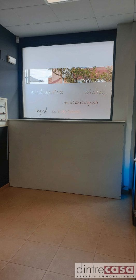 Commercial for rent in Tordera - € 800 (Ref: 9552839)